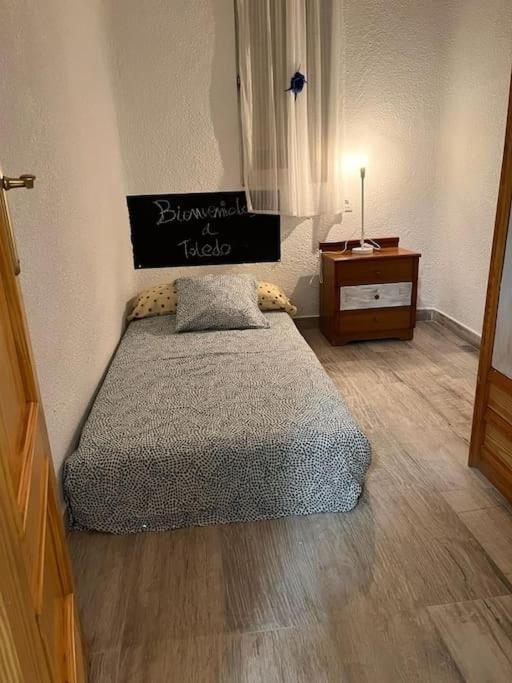 Apartamento En Toledo Capital Apartment Екстериор снимка